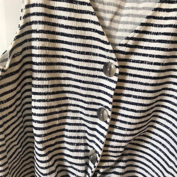 Old Navy Cropped Striped Tank Top - Picture 3 of 4